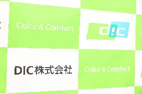 DIC Corporation signage and logos